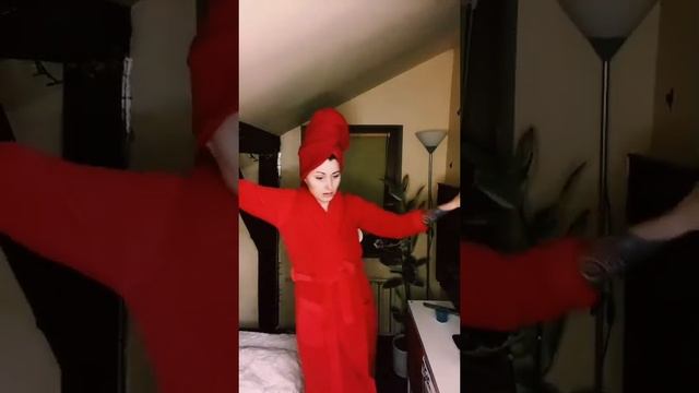 ПЕРЕПАДЫ ДАВЛЕНИЯ НЕ ДЕЛАЙТЕ РЕЗКИХ ДВИЖЕНИЙ ЕСЛИ ВАМ ЗА 30 🦄