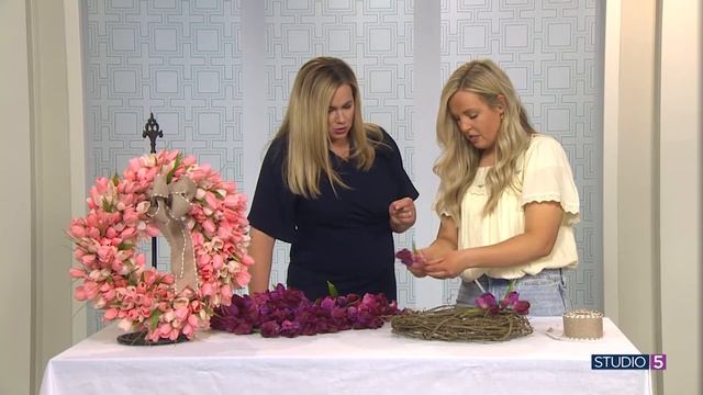 Pretty up your door with a spring tulip wreath! It's a one hour DIY you'll enjoy all season смотреть онлайн