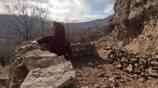"Building a stone house in the mountains: the brave story of a Kahri mother and her two daughters"💫 смотреть онлайн