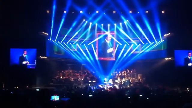 Mozart lOpera Rock Le Concert Final 08/10/2013 Moscow смотреть онлайн