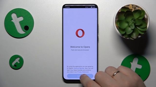 How to Download the Opera Browser App on HONOR 90 смотреть онлайн