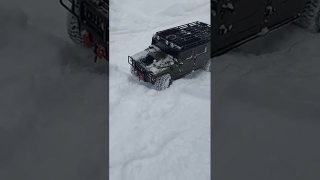 Rc trophy Hummer H1 1/10 смотреть онлайн