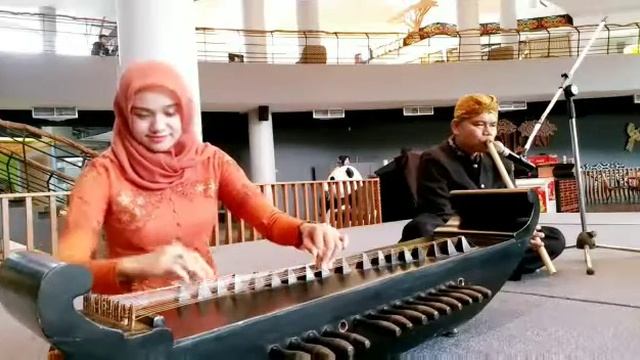 [Live Music] Kacapi Suling ROYAL SAFARI GARDEN смотреть онлайн