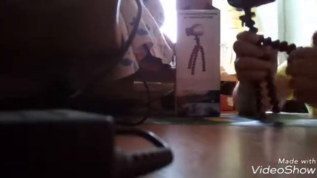 Светодиодный фонарик на гибком штативе, распаковка. смотреть онлайн