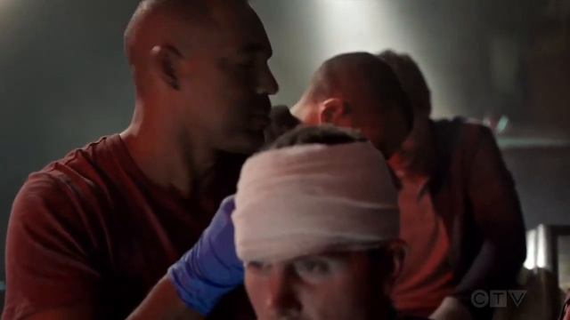 Station 19 car crashes into joe’s bar (5) 3x01 смотреть онлайн