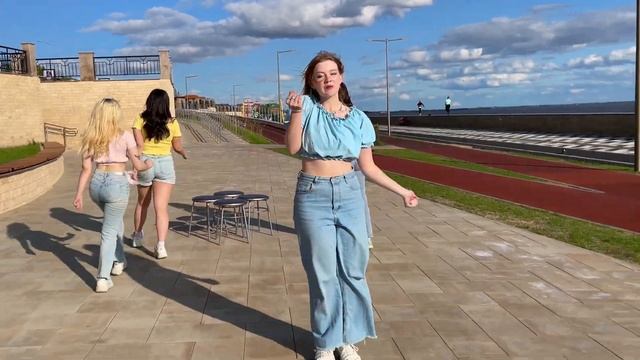[K-POP IN PUBLIC | ONE TAKE] 브레이브걸스 (Brave Girls) - 롤린 Rollin' Dance Cover By VIBING