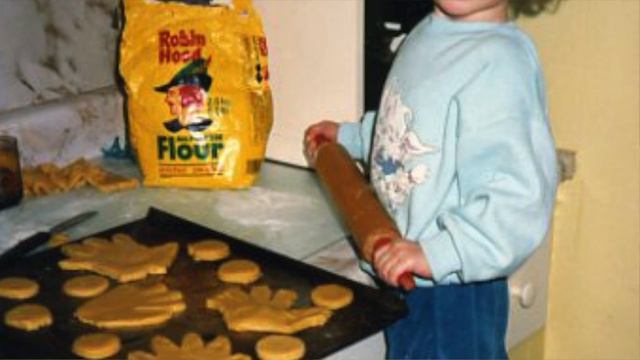 Grandma, Apple Crisp & Me: Abbey Shares her Favourite Food Memory смотреть онлайн