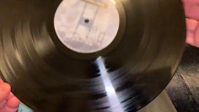 MARILLION Brave 2LP& DELUXE 4CD+Blu-ray смотреть онлайн