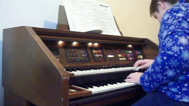 Lowrey Genius GS-2 Demo, Sun. 2-25-18 смотреть онлайн