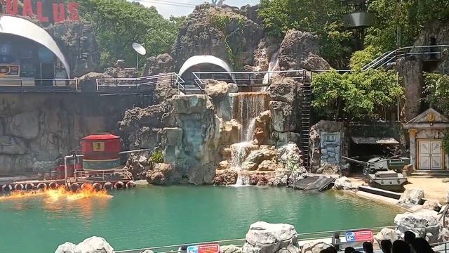 Spy War show in Safari World Bangkok, Thailand смотреть онлайн