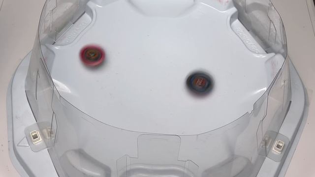 FIRST URANUS PROTOTYPE Vs BRAVE VALKYRIE | Beyblade Burst Super King ベイブレードバーストスーパーキング