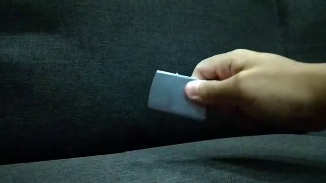 Zippo Lighter Harley Davidson Brushed Chrome - close up and slow motion hands on смотреть онлайн