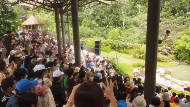 Vinpearl Safari Phu Quoc Bird Show. смотреть онлайн