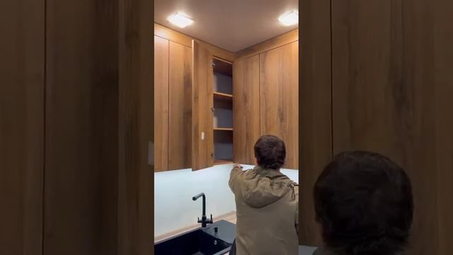 Обзор современной кухни после сборки