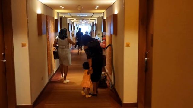 A weekend at Yas Rotana | Yas Island | Abudhabi смотреть онлайн