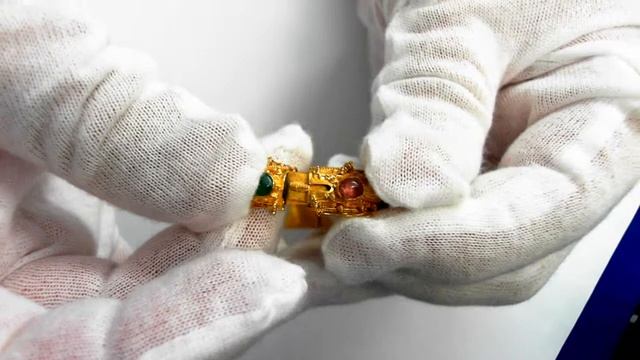 22k Handmade Bangle. Asian Origin смотреть онлайн