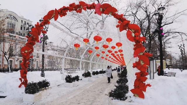 Драконы и китайские фонарики в центре Москвы смотреть онлайн