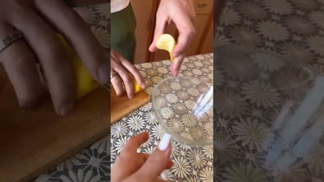 Как правильно выжимать лимон смотреть онлайн