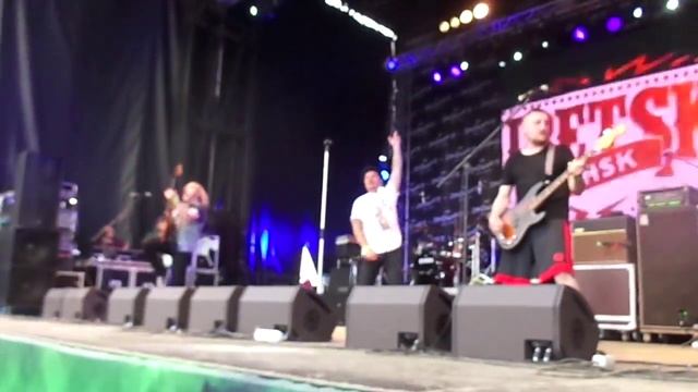 Trubetskoy - Don't Touch My Bass (Доброфест, 28.06.2015) смотреть онлайн