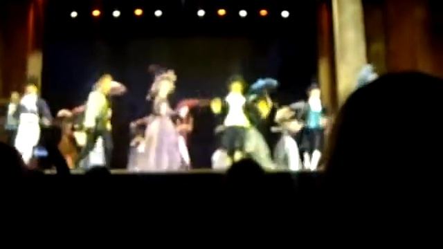 Mozart L'Opéra Rock -Tatoue-moi live (06/02/10) смотреть онлайн