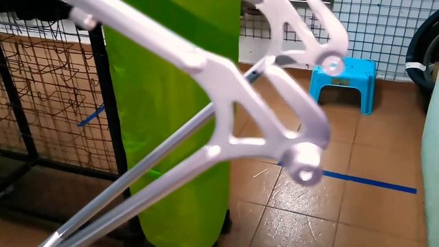 Decorative chrome spray paint on steel bike frame | Miki sakai motioncraft | Chromoly look alike смотреть онлайн
