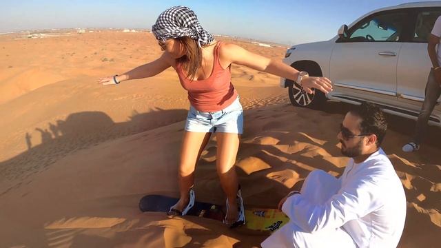 Dubai Desert Safari with Dune Bashing, Sand boarding, and Fire Show | Travel Vlog смотреть онлайн