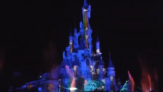 Peter Pan and music from Brave - Disneyland Paris Dreams show смотреть онлайн