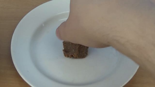 НУБ ИЗ МАЙНКРАФТ ПРОТИВ КАКАШКИ ! КАК СДЕЛАТЬ СЪЕДОБНУЮ КАКАХУ В РЕАЛЬНОЙ ЖИЗНИ ! =)