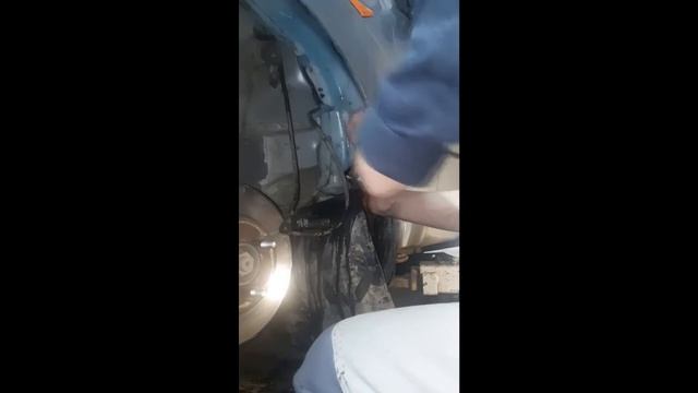 Ford Focus 2004 - Замена моторчика омывателя смотреть онлайн