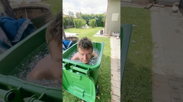 Nicky's Chilling Challenge: Is He Brave Enough? смотреть онлайн
