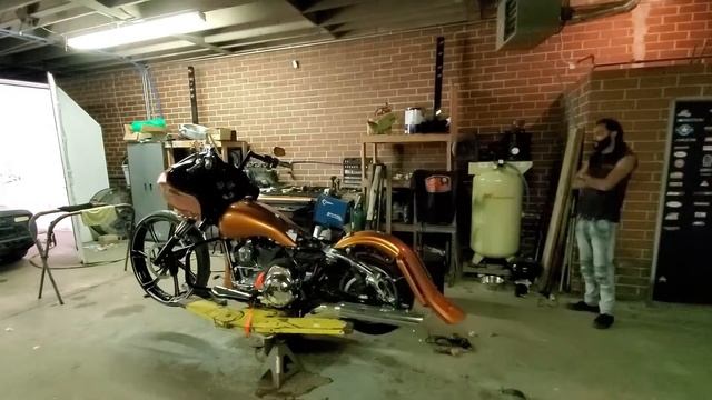 30in Wheel Harley Davidson Bagger Timelapse Build смотреть онлайн