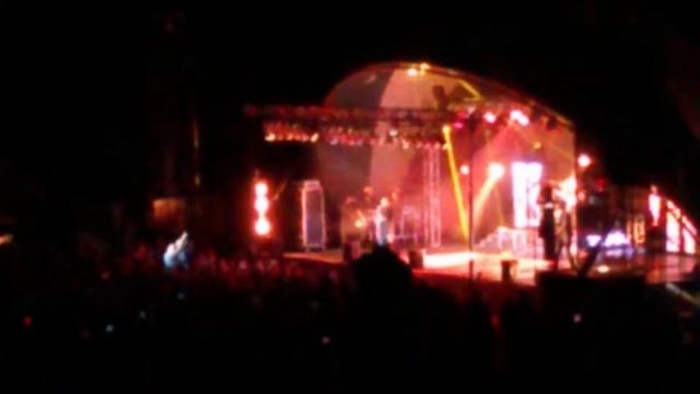 Eli Young Band - Drunk Last Night at Safari Niagara смотреть онлайн