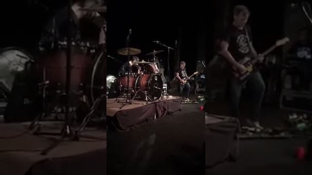 Local H High-Fivin MF/Shock the Monkey Memorial Opera House Valparaiso IN 8/5/17 смотреть онлайн