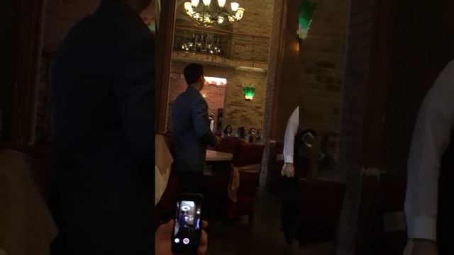 Opera In Restaurant смотреть онлайн