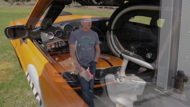 Road Race Boss 302 Mustang - Speed & Chrome Illustrated Magazine Episode 1 смотреть онлайн