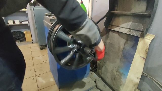 Литые диски r15 4x100 5.5JJ ET50 DIA68 Япония смотреть онлайн