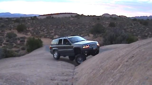 Moab WJ Grand Cherokee - Fins and Things смотреть онлайн
