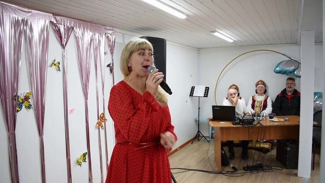 Видео моменты концерта "Осенний букет поздравлений!" в д. Караваево смотреть онлайн