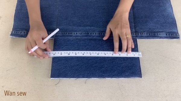 how to sew a denim small travel bags tutorial, sewing diy a small travel bags patterns, denim diy