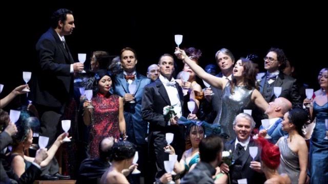 Traviata Berlino 19 Dicembre 2015 atto 2° prima parte смотреть онлайн