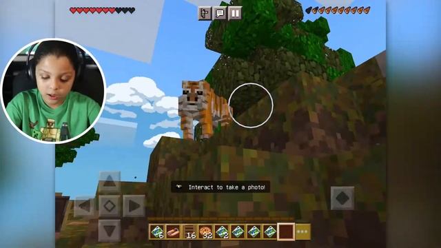 I Took Pictures of the Coolest Animals in Safari World [Minecraft] смотреть онлайн