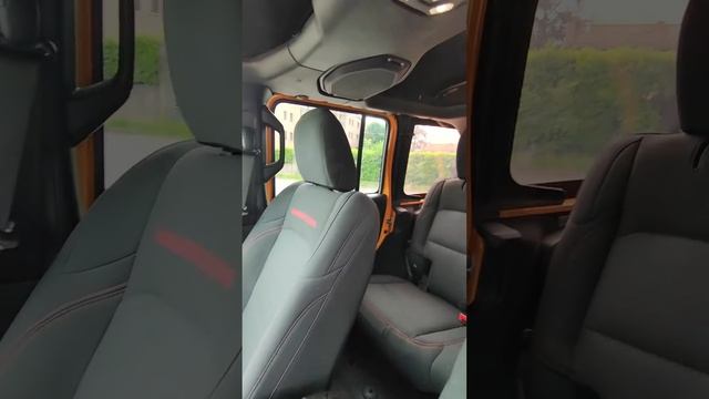 JEEP WRANGLER UNLIMITED 2.0 TURBO RUBICON смотреть онлайн