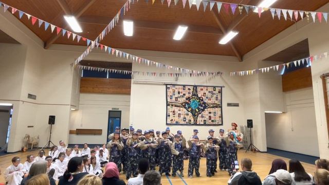 Y5- The Last Aliens ( Scottish Opera ) смотреть онлайн