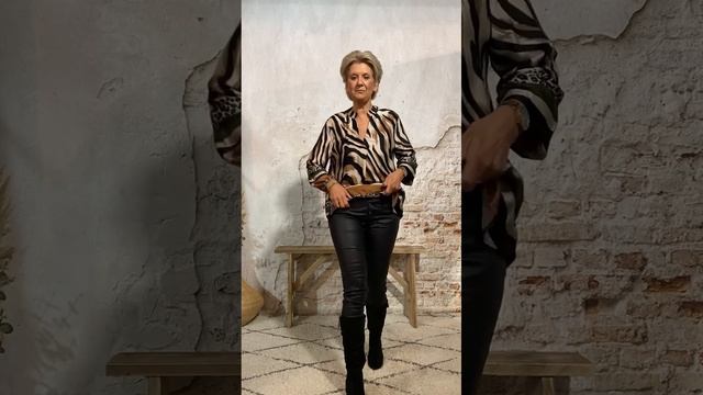 Safari glans blouse camel/khaki print en leatherlook button zwart смотреть онлайн