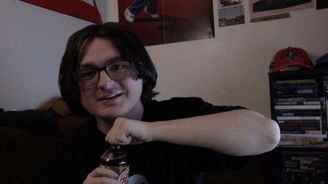 trying Fruit Quake Mtn Dew for the first time смотреть онлайн