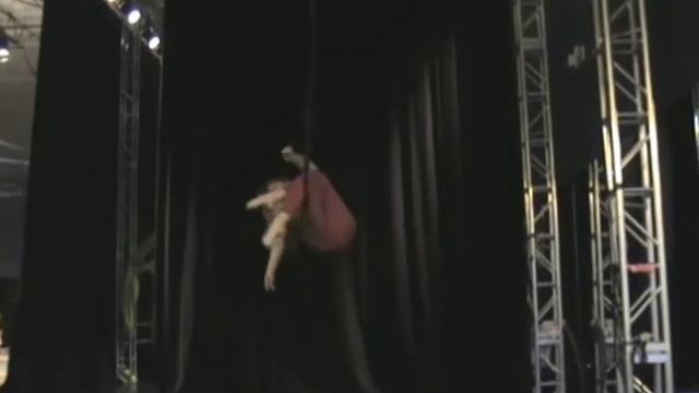 Stacey Magiera Hoop Demo.m4v смотреть онлайн