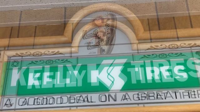 kelly tires смотреть онлайн