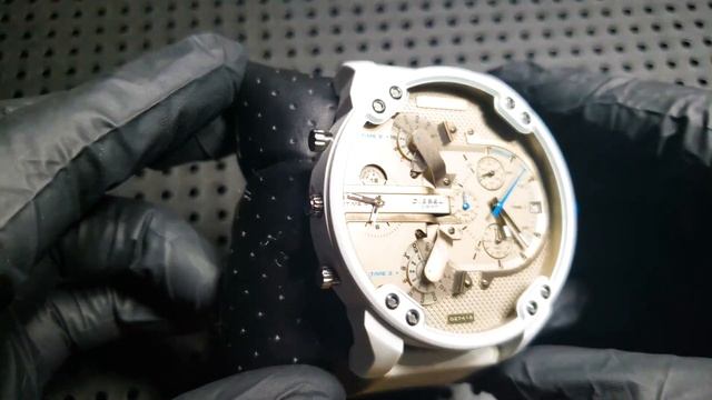 DIESEL DZ7419 MR. DADDY 2.0 White watch, silicone band смотреть онлайн