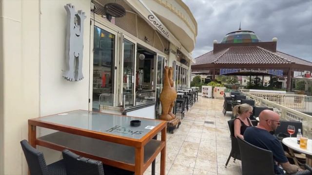 Tenerife-Walk Safari Centre Upper Floor Empire Steak Harry's Cocktail Bar смотреть онлайн