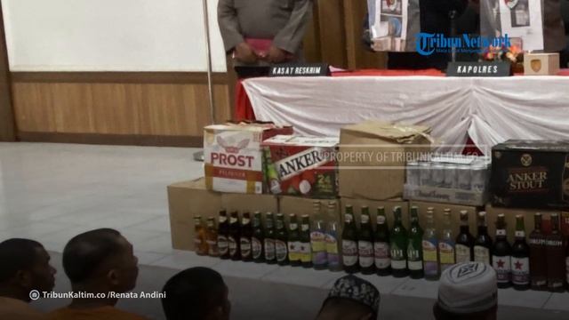 Hasil Operasi Pekat Mahakam 2024 di Berau, 13 Tersangka Penjual Miras & 39 Pelaku Judi Diringkus смотреть онлайн